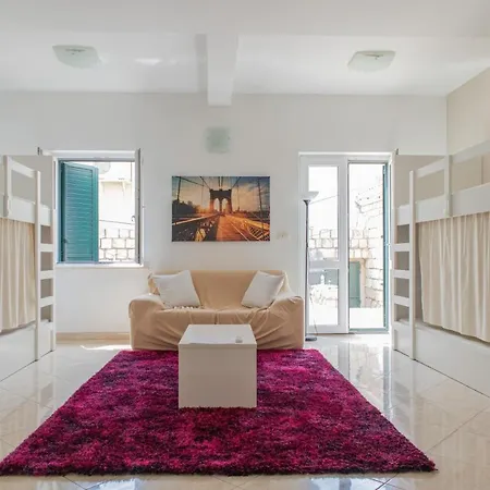Love Dubrovnik Hostel-2